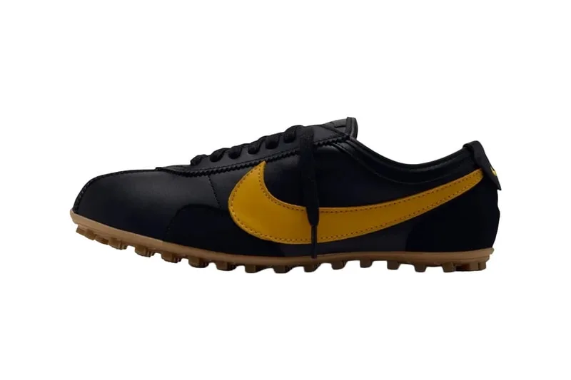 nike-moon-shoe-og-un-retour-en-trois-coloris-retro/carousel-3.jpg