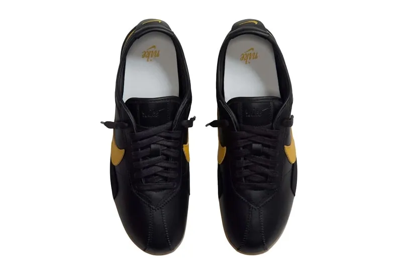 nike-moon-shoe-og-un-retour-en-trois-coloris-retro/carousel-5.jpg