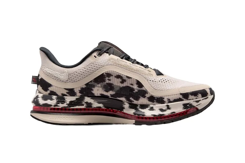 nike-pegasus-premium-le-motif-vache-et-sa-surprise/carousel-2.jpg