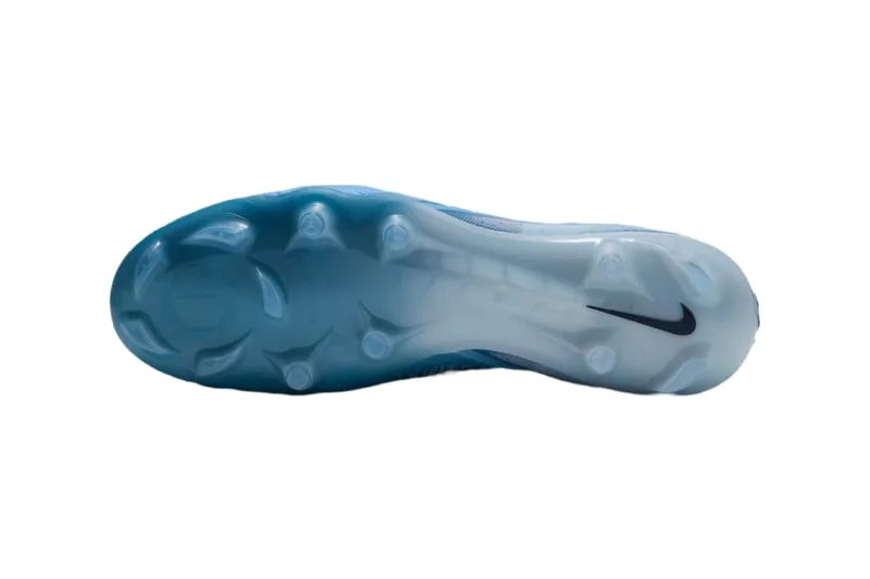 nike-phantom-6-low-elite-la-magie-devoilee-sous-la-pluie/carousel-5.jpg
