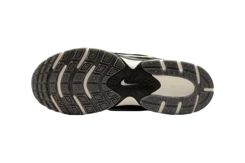 nike-rend-hommage-a-jackie-robinson-avec-une-v5-rnr-speciale/carousel-5.jpg