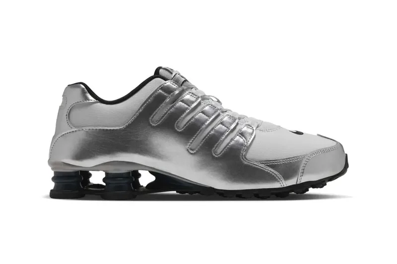 Images officielles de la Nike Shox NZ Photon Dust, Metallic Silver, Classic Charcoal et Black IU7506-002