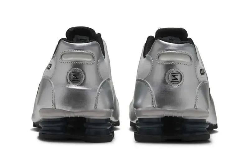 Images officielles de la Nike Shox NZ Photon Dust, Metallic Silver, Classic Charcoal et Black IU7506-002