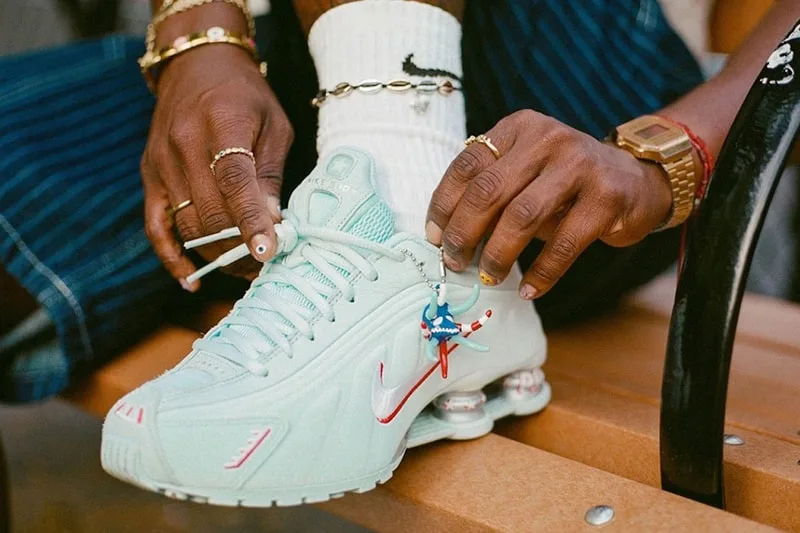nike-shox-r4-puerto-rico-heritage-et-innovation/carousel-3.jpg