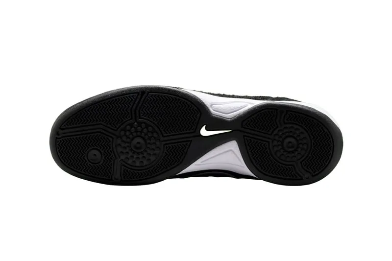 nike-total-90-iii-le-retour-du-modele-culte/carousel-6.jpg