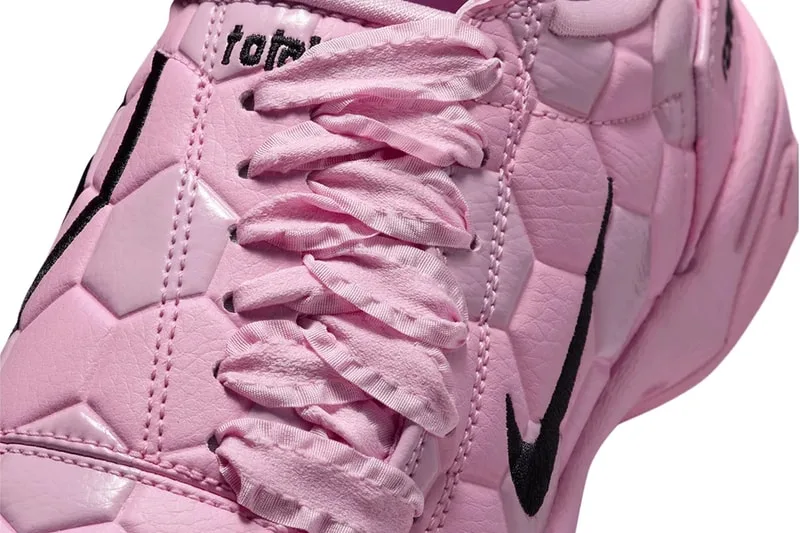 nike-total-90-iii-pink-rise-un-hommage-au-football/carousel-7.jpg