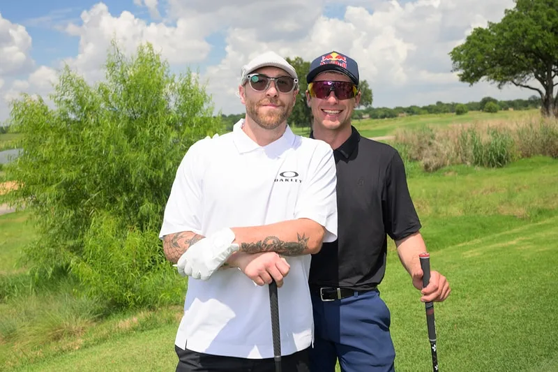 oakley-fusion-collection-le-golf-revisite-avec-jr-smith/carousel-5.jpg