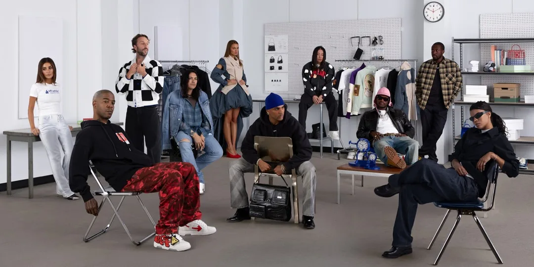 Personnes en vêtements décontractés dans une pièce moderne.