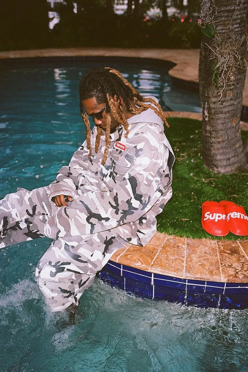 offset-devoile-une-collaboration-inedite-entre-supreme-et-balenciaga/carousel-1.jpg