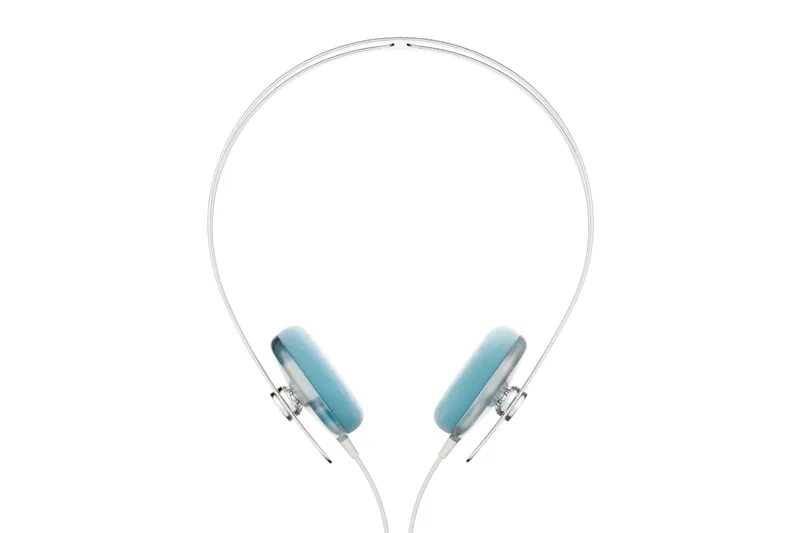 oklou-x-aiaiai-deux-casques-pour-des-ecoutes-distinctes/carousel-4.jpg
