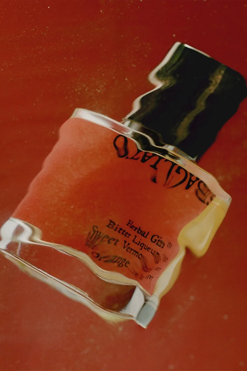 over-soon-lart-du-parfum-en-edition-limitee/carousel-3.jpg