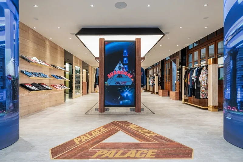 palace-skateboards-une-ouverture-ambitieuse-a-shanghai/carousel-1.jpg