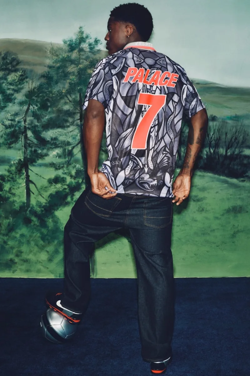palace-x-nike-collection-three-lions-devoilee/carousel-3.jpg