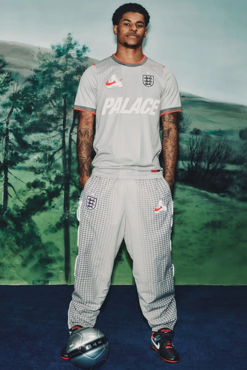 palace-x-nike-collection-three-lions-devoilee/carousel-4.jpg