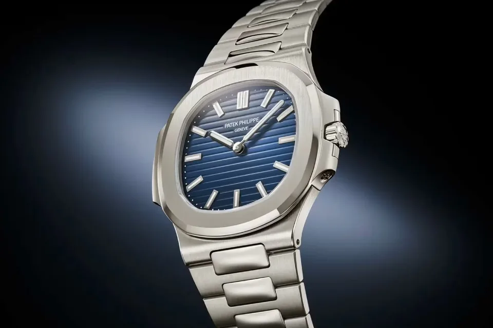 patek-philippe-fete-les-50-ans-du-nautilus/carousel-1.jpg