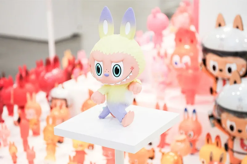pop-mart-lart-de-kasing-lung-fete-ses-10-ans-a-tokyo/carousel-4.jpg