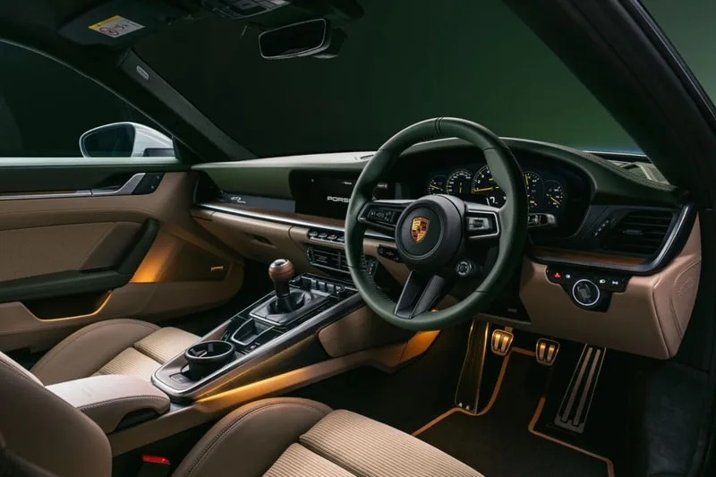 porsche-911-gt3-earls-court-51-un-hommage-exclusif/carousel-5.jpg