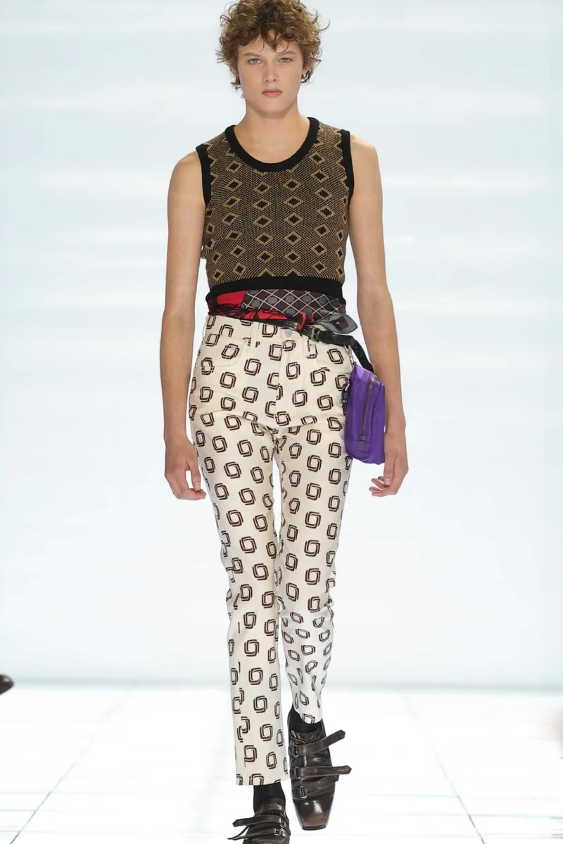prada-ss27-la-revolution-skinny-fit-avec-clarity/carousel-11.jpg