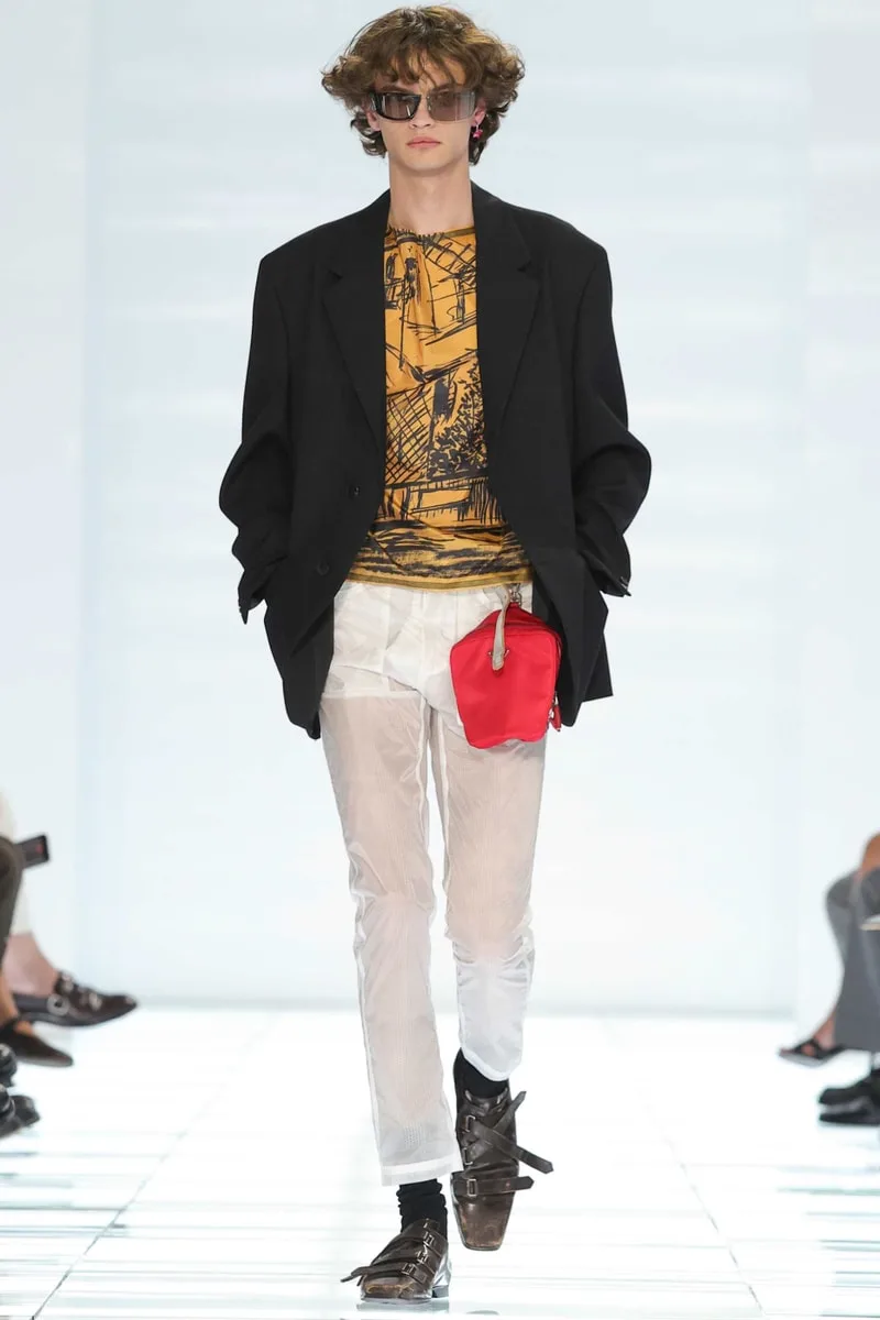 prada-ss27-la-revolution-skinny-fit-avec-clarity/carousel-15.jpg