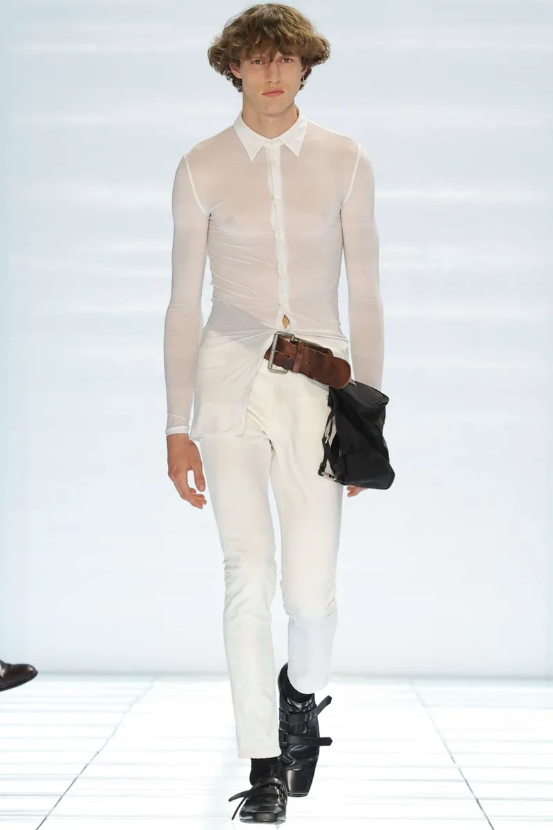 prada-ss27-la-revolution-skinny-fit-avec-clarity/carousel-5.jpg