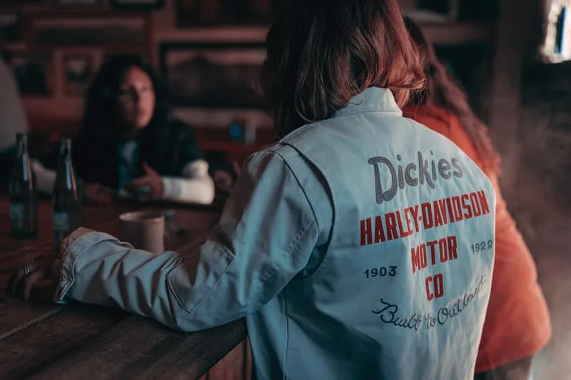 quand-dickies-et-harley-davidson-roulent-ensemble-la-capsule-built-to-outlast/carousel-2.jpg