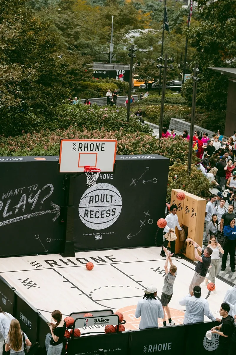 Rhone Adult Recess à New York avec Joakim Noah
