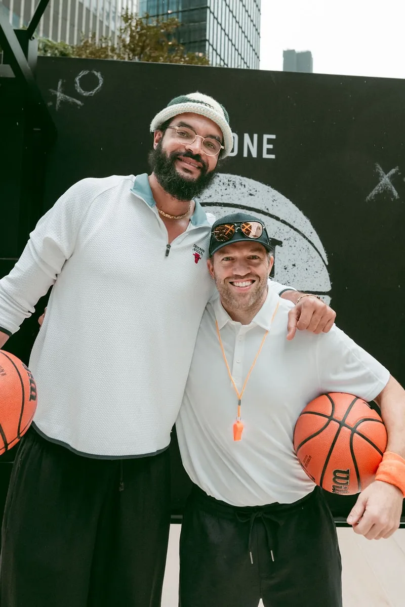 Rhone Adult Recess à New York avec Joakim Noah