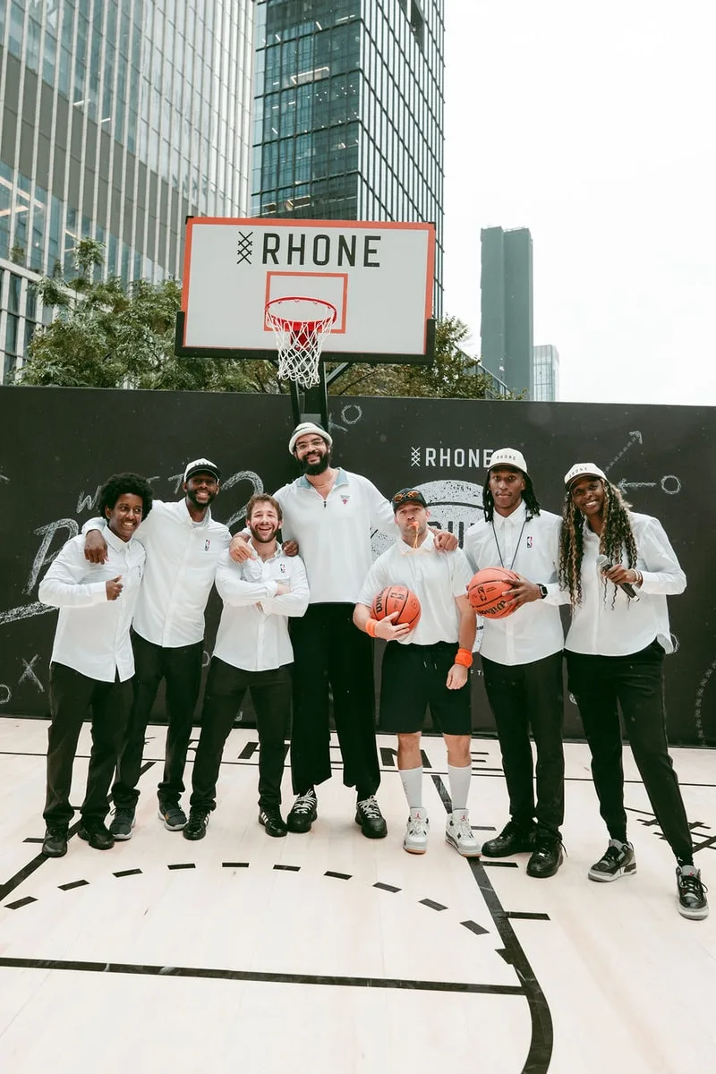 Rhone Adult Recess à New York avec Joakim Noah