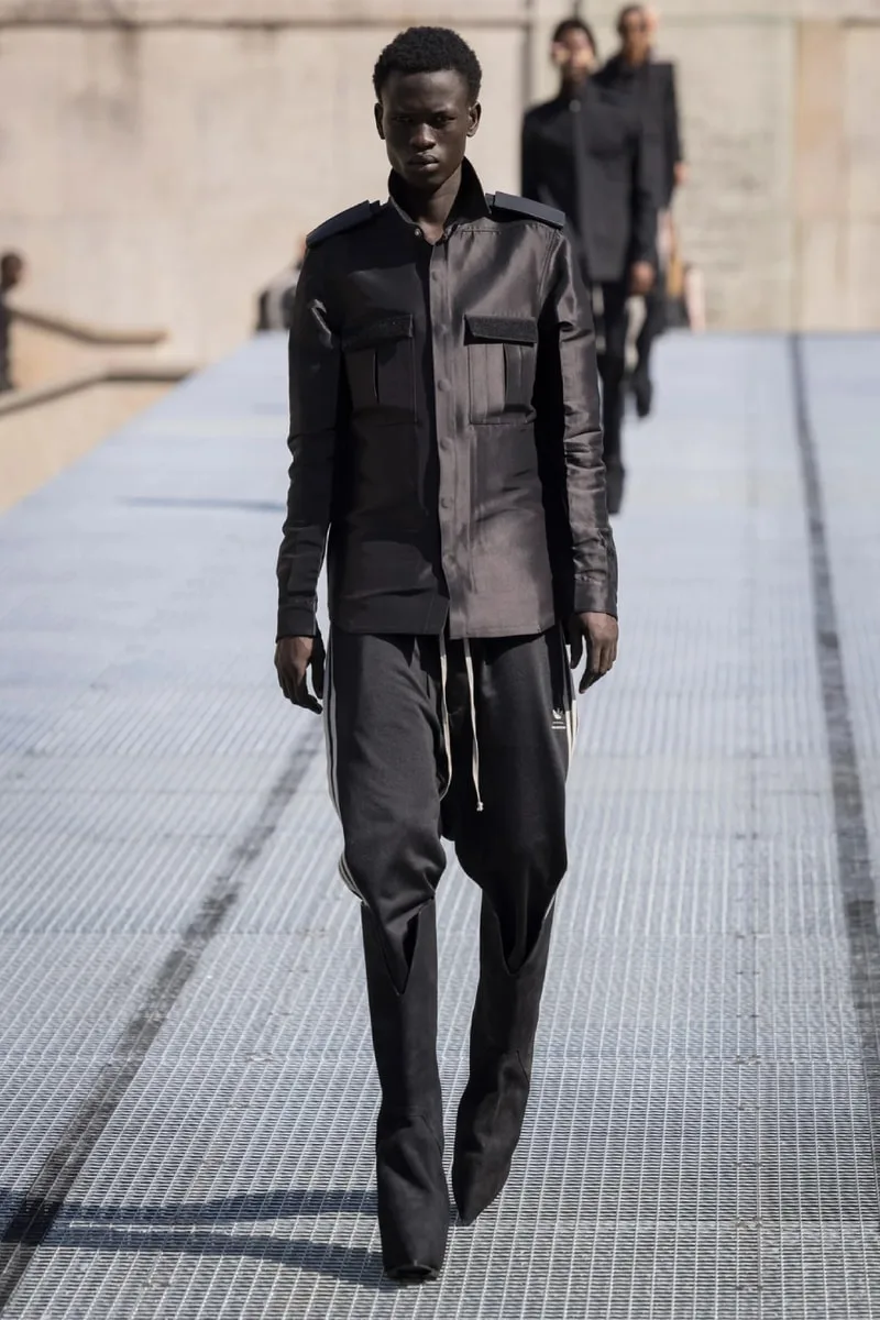 rick-owens-x-adidas-la-mode-climatisee-pour-ss27/carousel-14.jpg