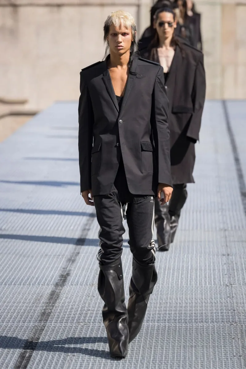 rick-owens-x-adidas-la-mode-climatisee-pour-ss27/carousel-5.jpg
