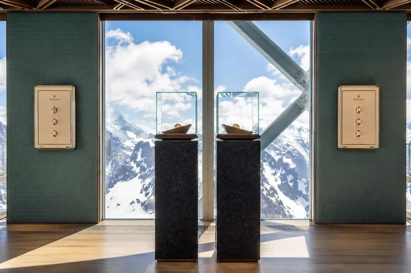 rolex-en-altitude-une-boutique-parmi-les-sommets/carousel-1.jpg