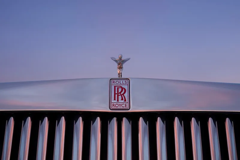 rolls-royce-devoile-project-nightingale-une-oeuvre-dart-sur-roues/carousel-7.jpg