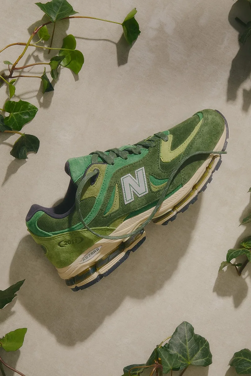 ronnie-fieg-et-new-balance-une-silhouette-anniversaire/carousel-3.jpg