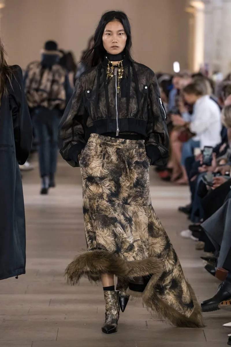 sacai-ss27-reinvention-par-la-deconstruction/carousel-7.jpg