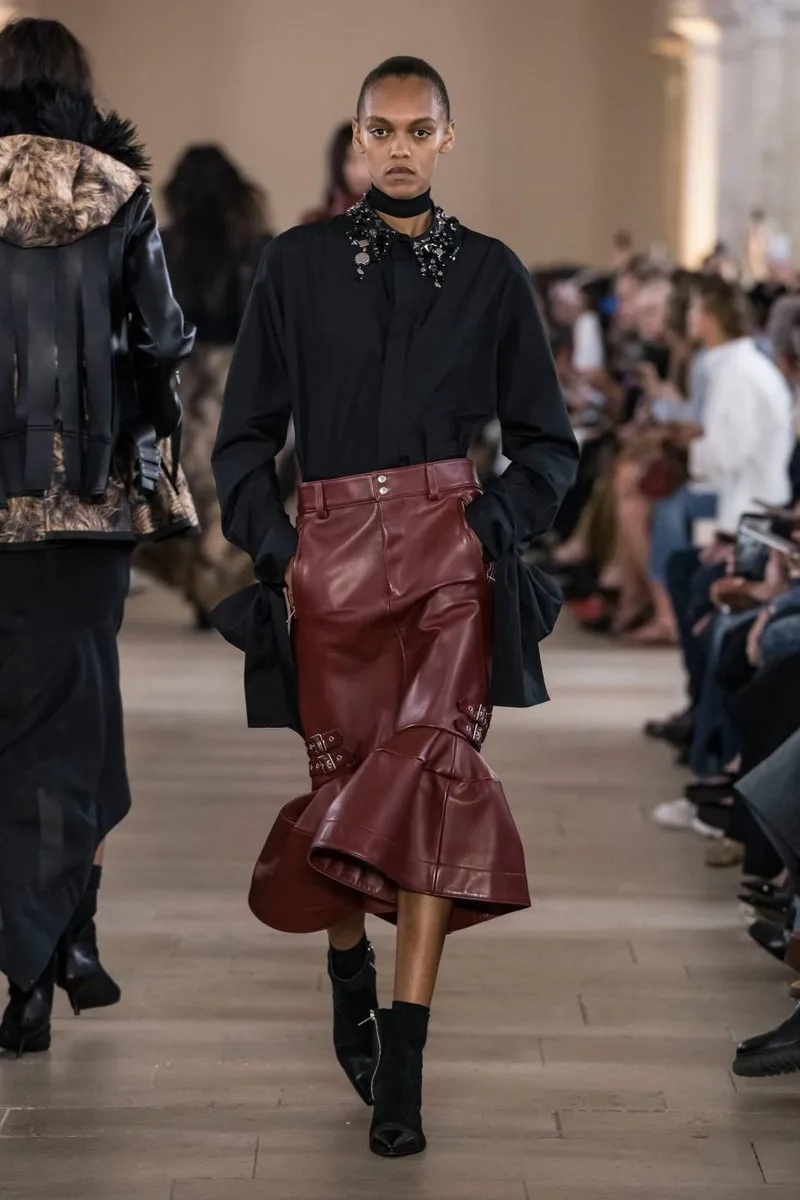 sacai-ss27-reinvention-par-la-deconstruction/carousel-9.jpg