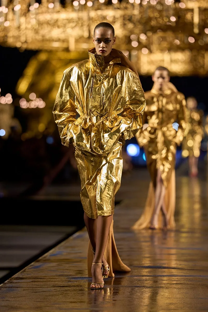 saint-laurent-le-pouvoir-du-dore-pour-lete-2027/carousel-6.jpg