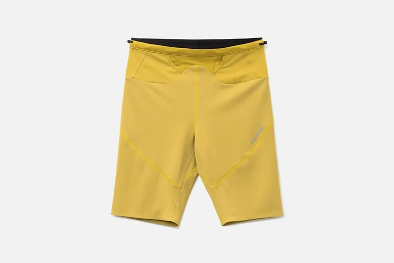 Nouvelle collection Salomon Advanced chez HBX
