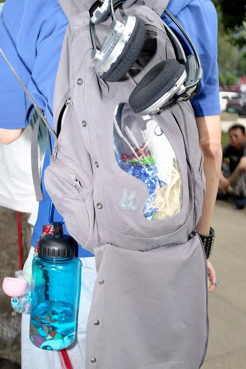 san-san-gear-capsule-avec-yumin-ha-et-cinq-artistes/carousel-3.jpg