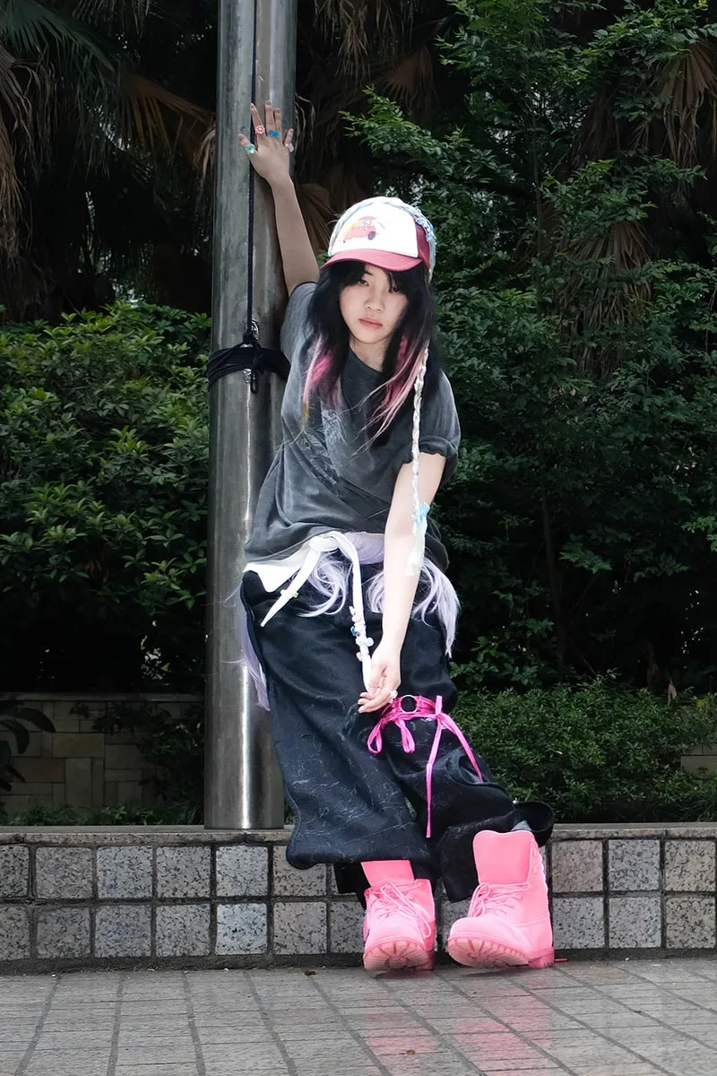 san-san-gear-capsule-avec-yumin-ha-et-cinq-artistes/carousel-6.jpg