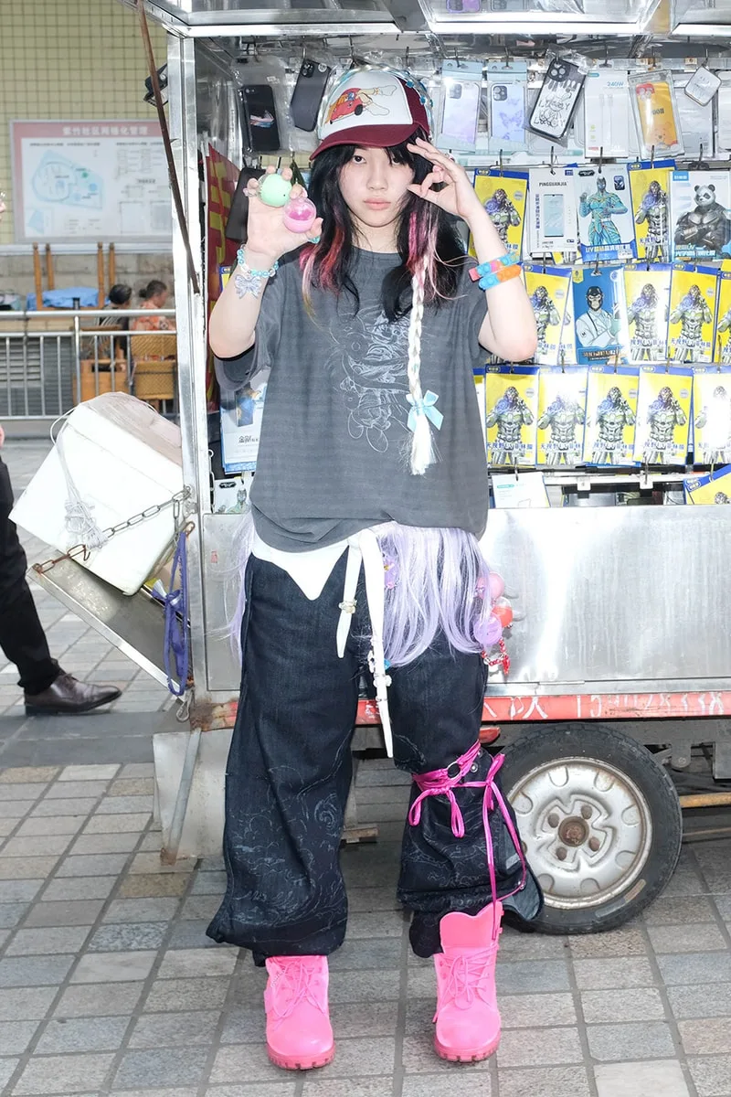 san-san-gear-capsule-avec-yumin-ha-et-cinq-artistes/carousel-8.jpg