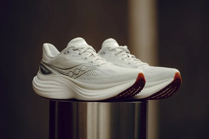 saucony-triumph-24-confort-et-innovation-redefinis/carousel-1.jpg