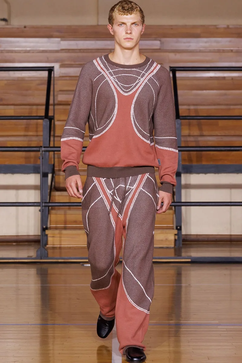 saul-nash-masculinite-en-mouvement-avec-stance/carousel-14.jpg