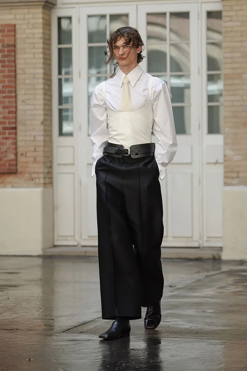 sean-suen-ss27-un-eloge-des-perceptions-insaisissables/carousel-13.jpg