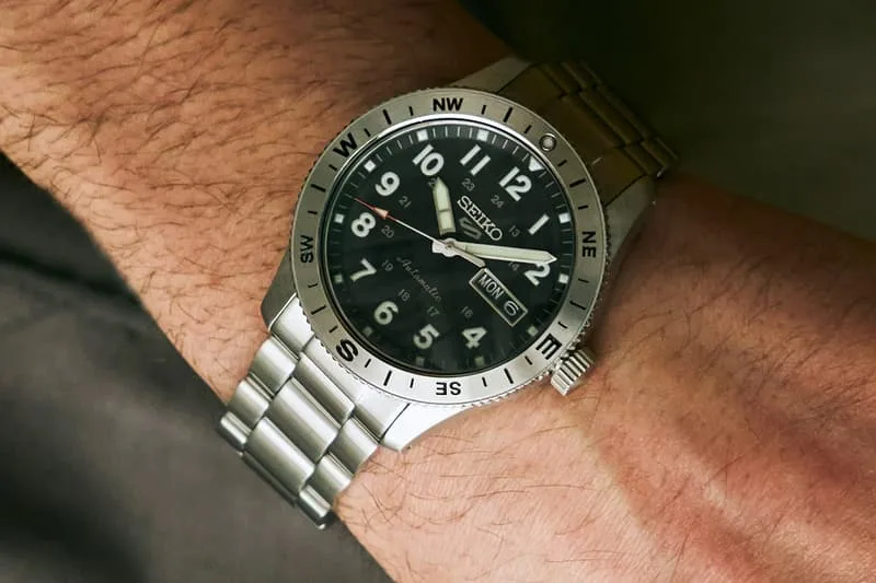 seiko-5-sports-des-montres-avec-boussole-innovantes/carousel-3.jpg