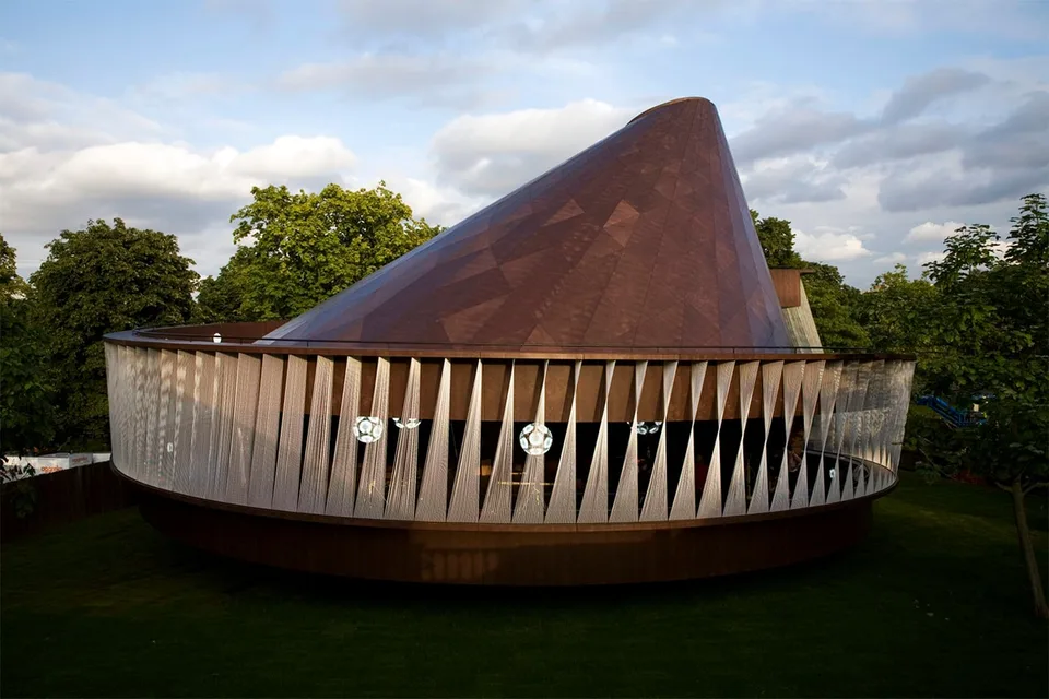 serpentine-pavilion-une-retrospective-des-editions-marquantes/carousel-9.jpg