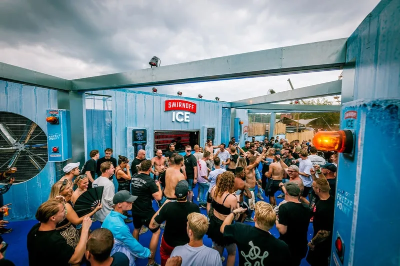smirnoff-ice-le-hardcore-immortel-au-dominator-festival/carousel-4.jpg
