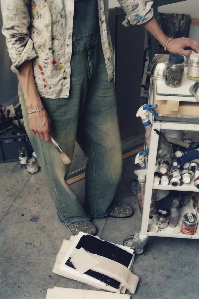 song-for-the-mute-et-birkenstock-une-collaboration-aux-multiples-facettes/carousel-1.jpg