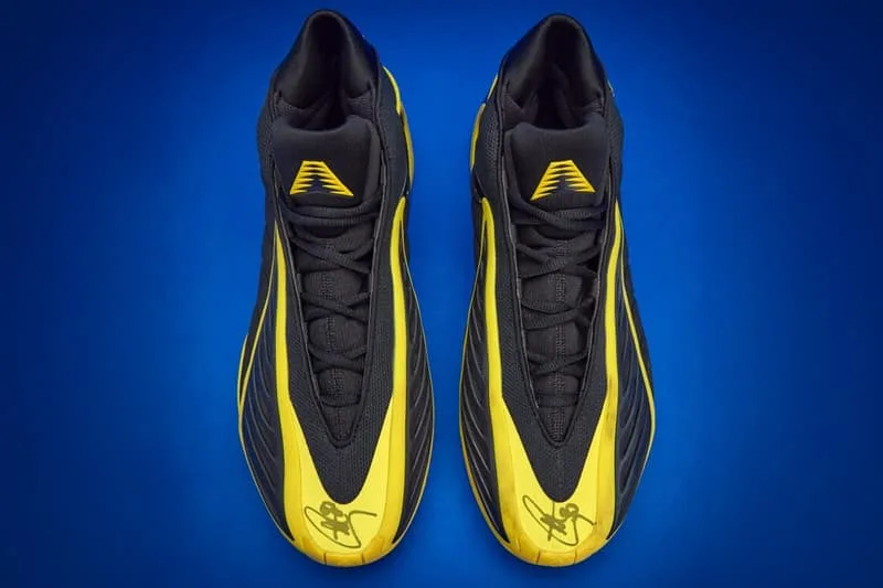 sothebys-devoile-la-collection-unique-de-sneakers-de-stephen-curry/carousel-13.jpg