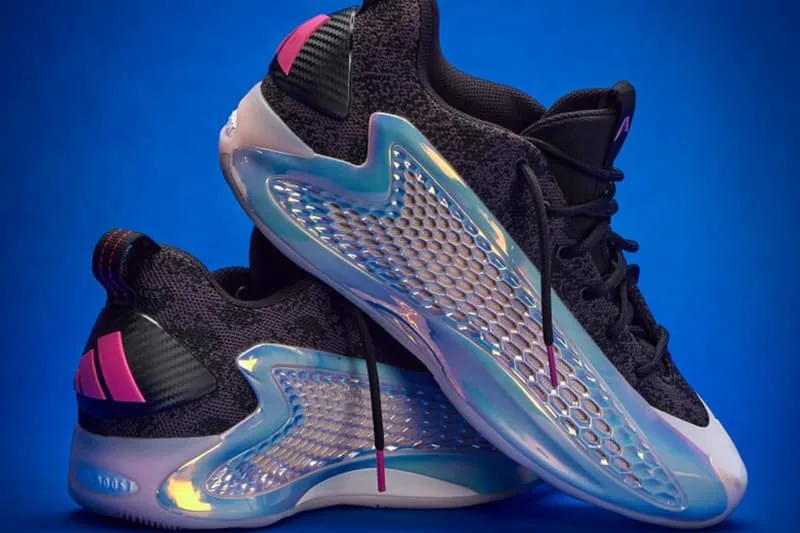 sothebys-devoile-la-collection-unique-de-sneakers-de-stephen-curry/carousel-3.jpg