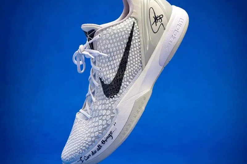 sothebys-devoile-la-collection-unique-de-sneakers-de-stephen-curry/carousel-5.jpg